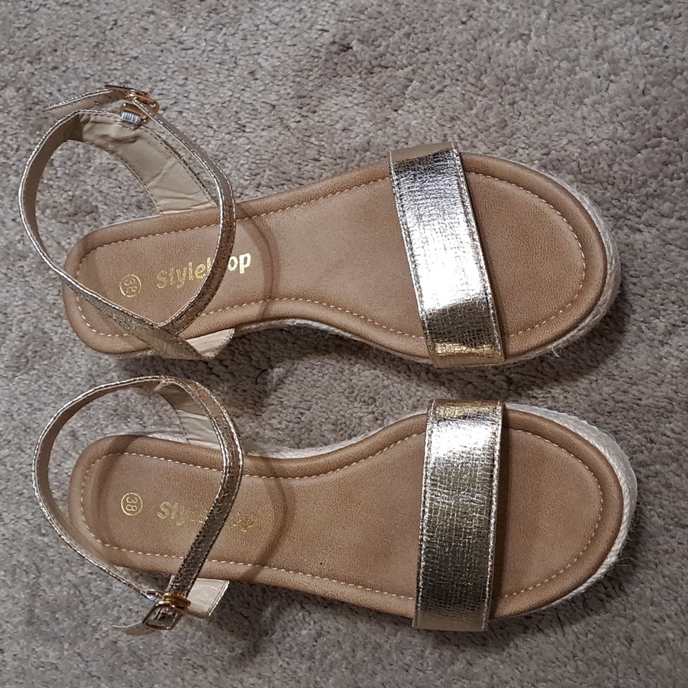 Fashion Soft Gold Slip Buckle Platform Sandals